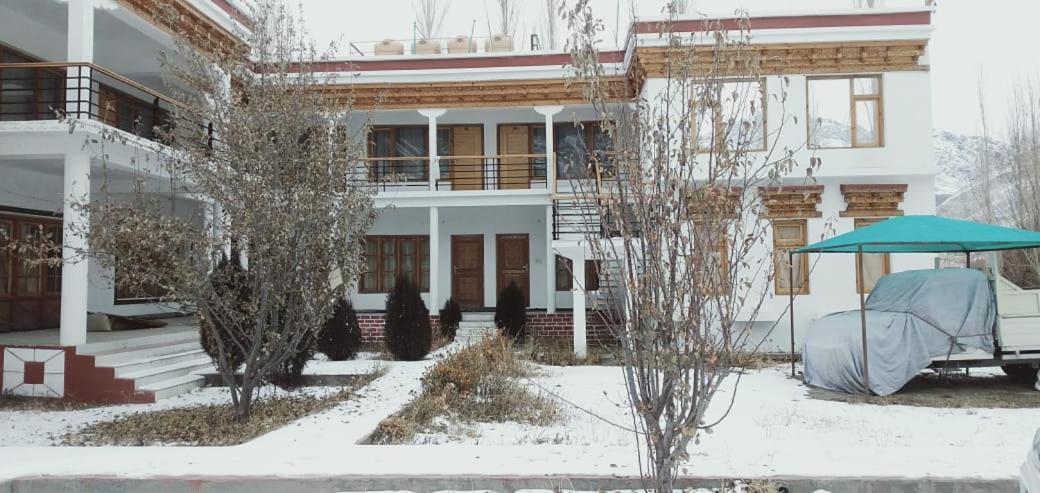 Hotel Nubra Residency Charāsa Exterior photo