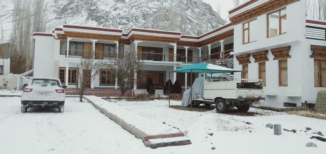 Hotel Nubra Residency Charāsa Exterior photo