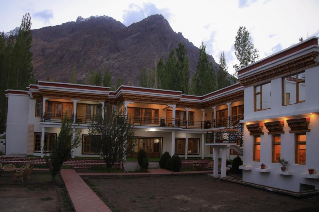 Hotel Nubra Residency Charāsa Exterior photo